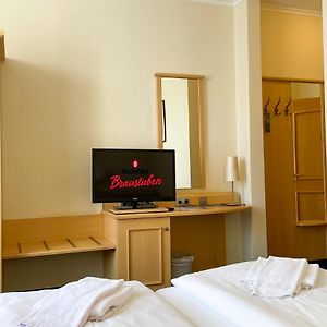 Standard Zimmer mit Kingsize-Bett